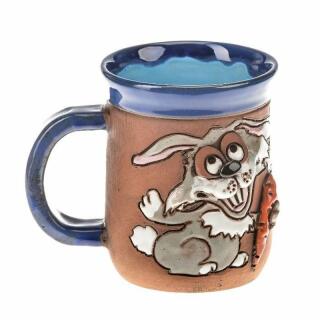 Blaue Keramik-Tasse mit lustigem Hasen