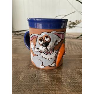 Blaue Keramik-Tasse mit lustigem Hasen