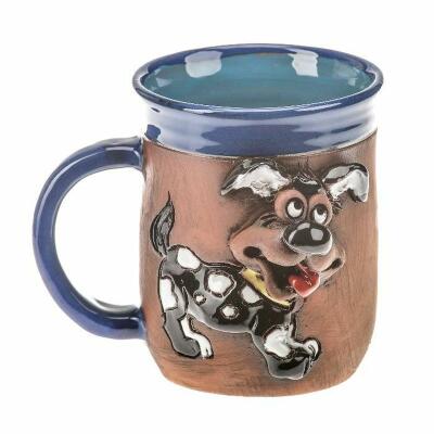 Blaue Keramik-Tasse mit munterem Hund